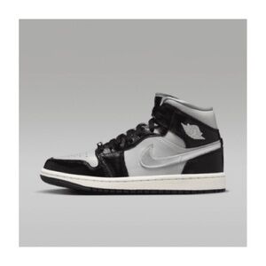 Jordan Sneakers W8.5/M7